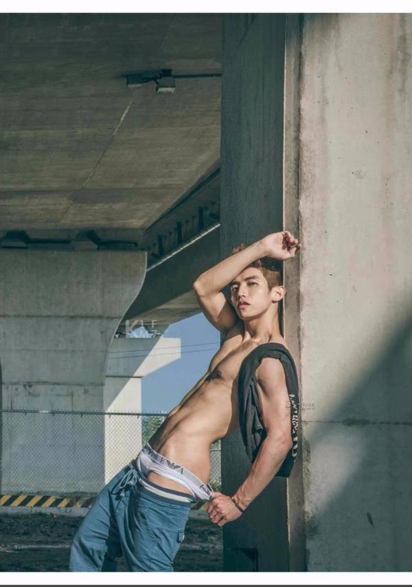 Whoseman-7-平面男模-蔡洋洋---藝術全見版